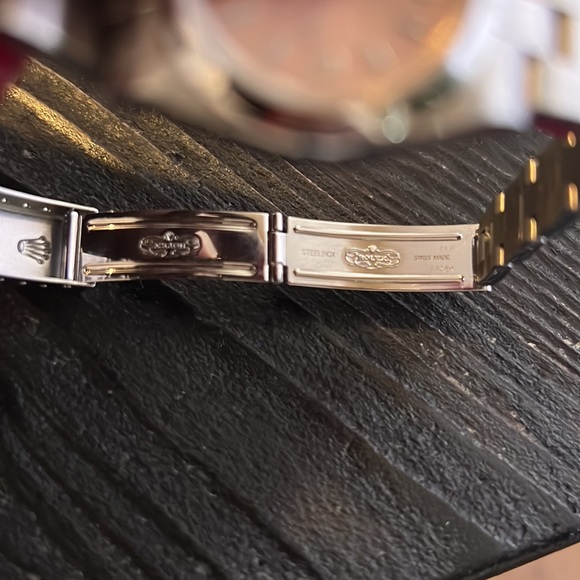 [SOLD] ROLEX OYSTER PERPETUAL 💅🏻 (EXCELLENT CONDITION) - Picture 5 of 8